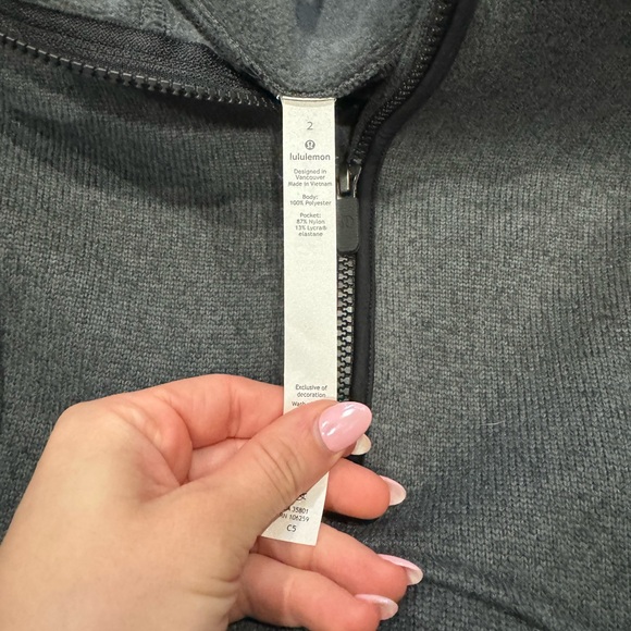 Lululemon pullover - Picture 3 of 3